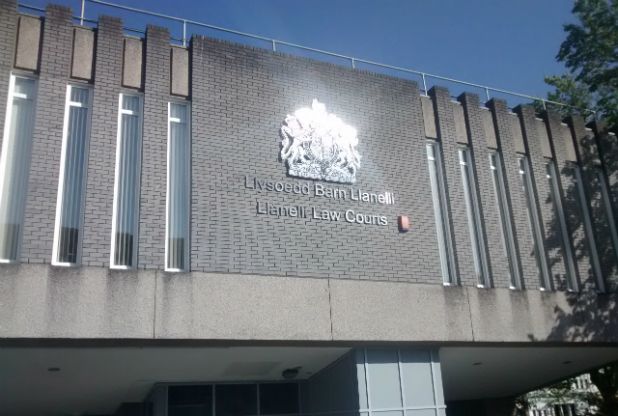 Ferryside Plumber fined after bathroom materials found dumped illegally