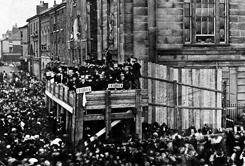 Nostalgia: Crowds swarm to election rally at Macclesfield Town Hall