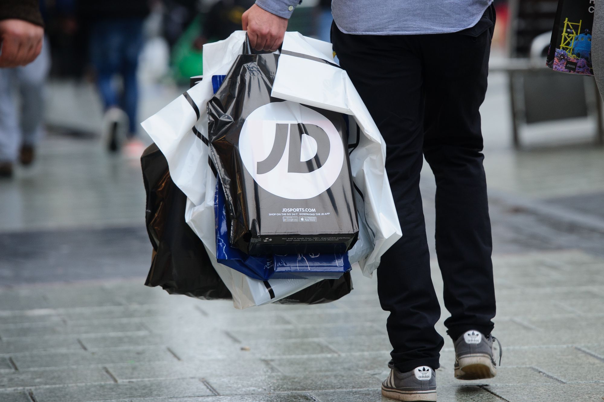 Labour plans £75 shopping boost for every Scottish adult