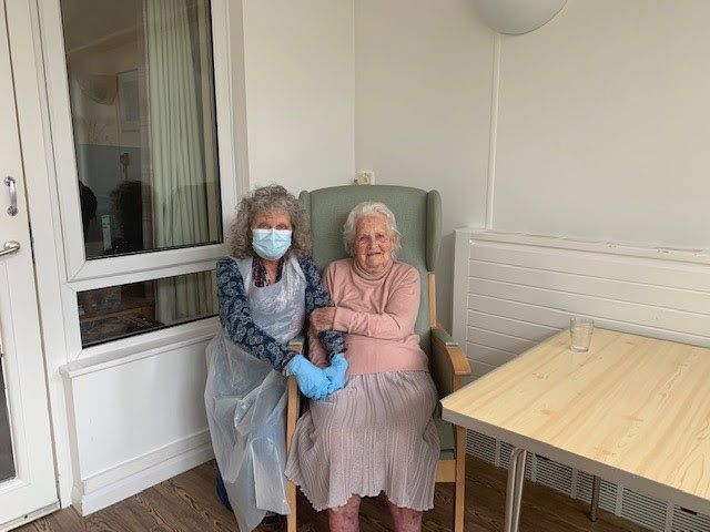 Stockport 96-year-old care home resident ‘overjoyed’ at family reunion