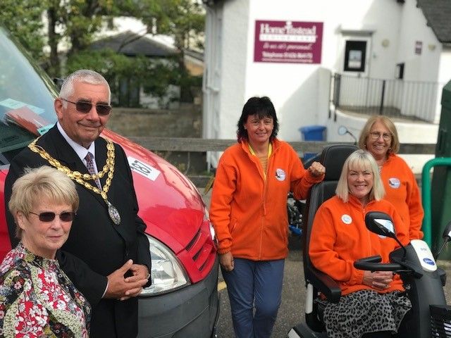 Secret donor backs Teignbridge councillor's minibus appeal