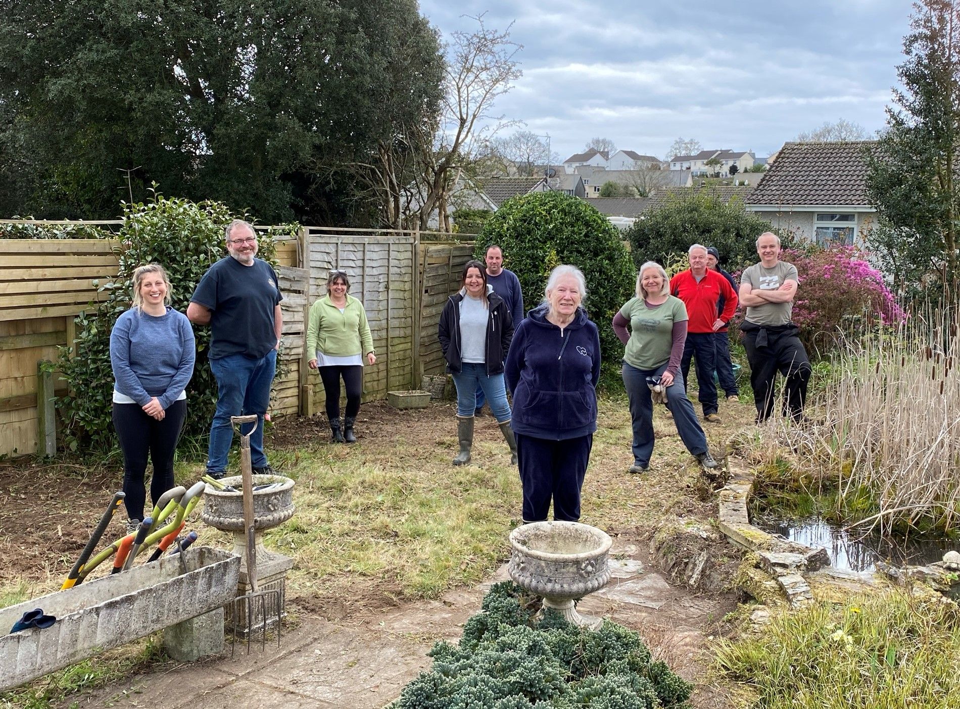 Cancer sufferer Nora to enjoy her garden again in St Austell thanks to Macmillan Project