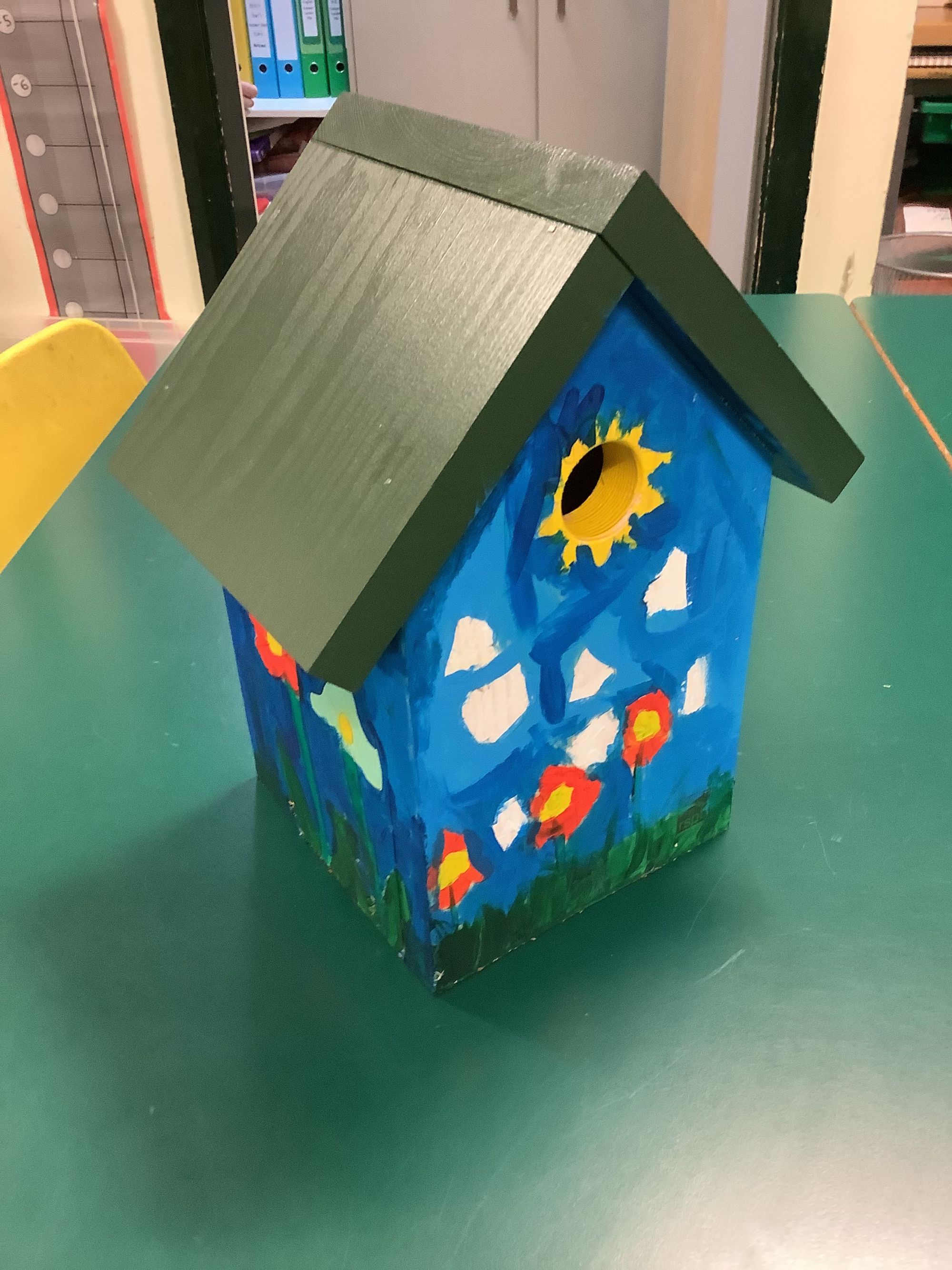 Clitheroe pupils give birds special 'tweetment' with a donation of nest boxes