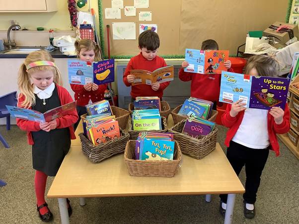 Grand donation helps Oxfordshire school purchase new reading materials
