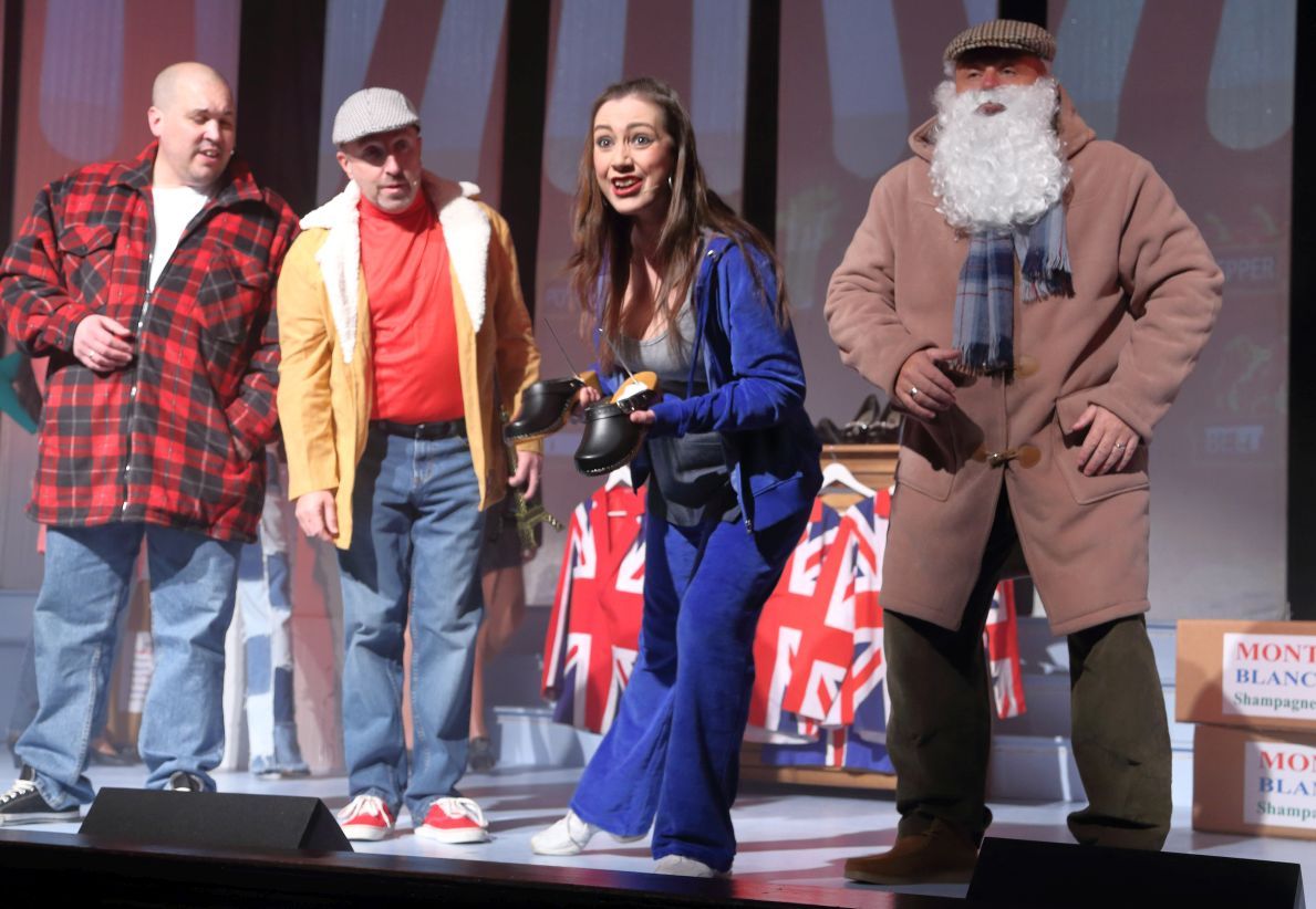 Herald Express takes centre stage as live theatre returns to Babbacombe