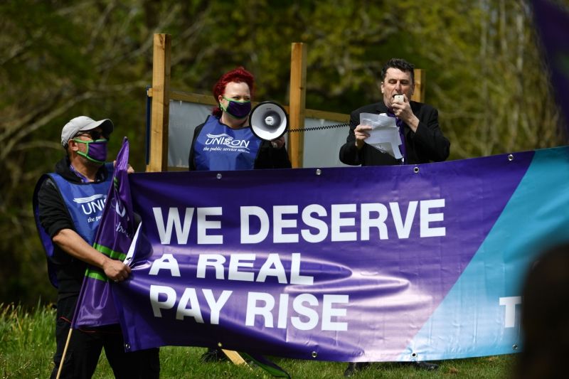 Key workers rally outside East Surrey hospital for £2,000 NHS pay rise