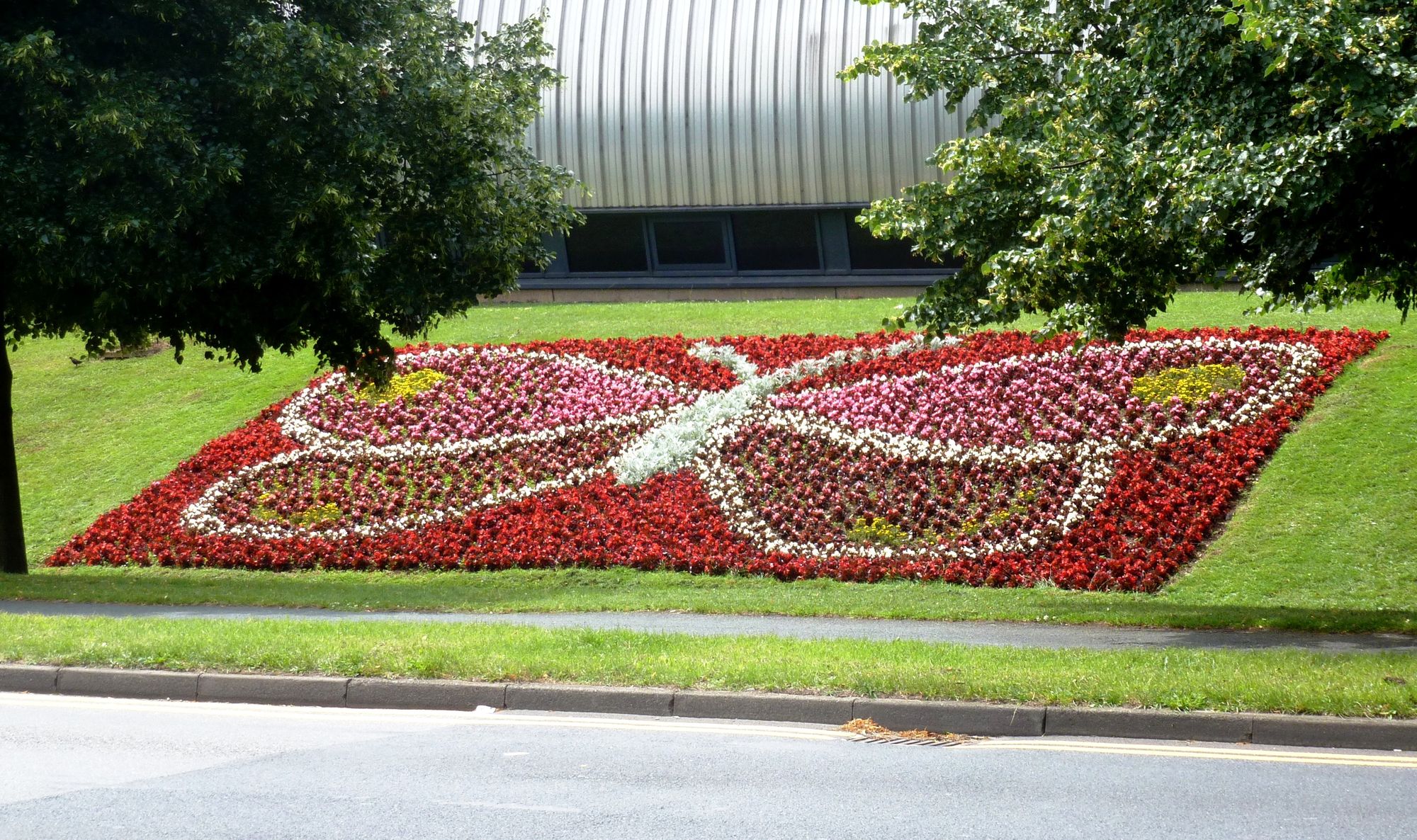 Loughborough in Bloom unveils 2021 calendar photographs