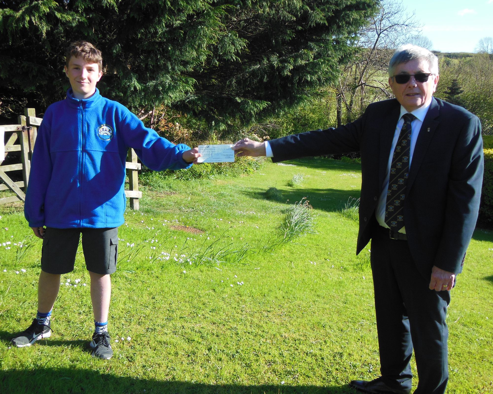Freemasons give £500 to The Boy in The Tent