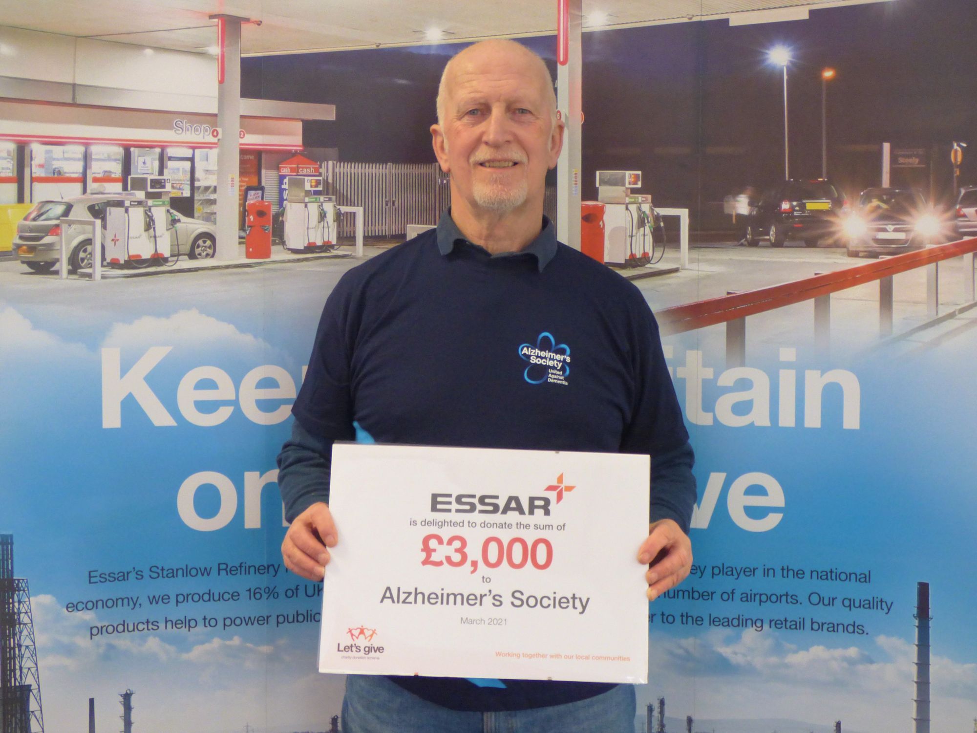 Stanlow oil refinery donates £3,000 to provide dementia support
