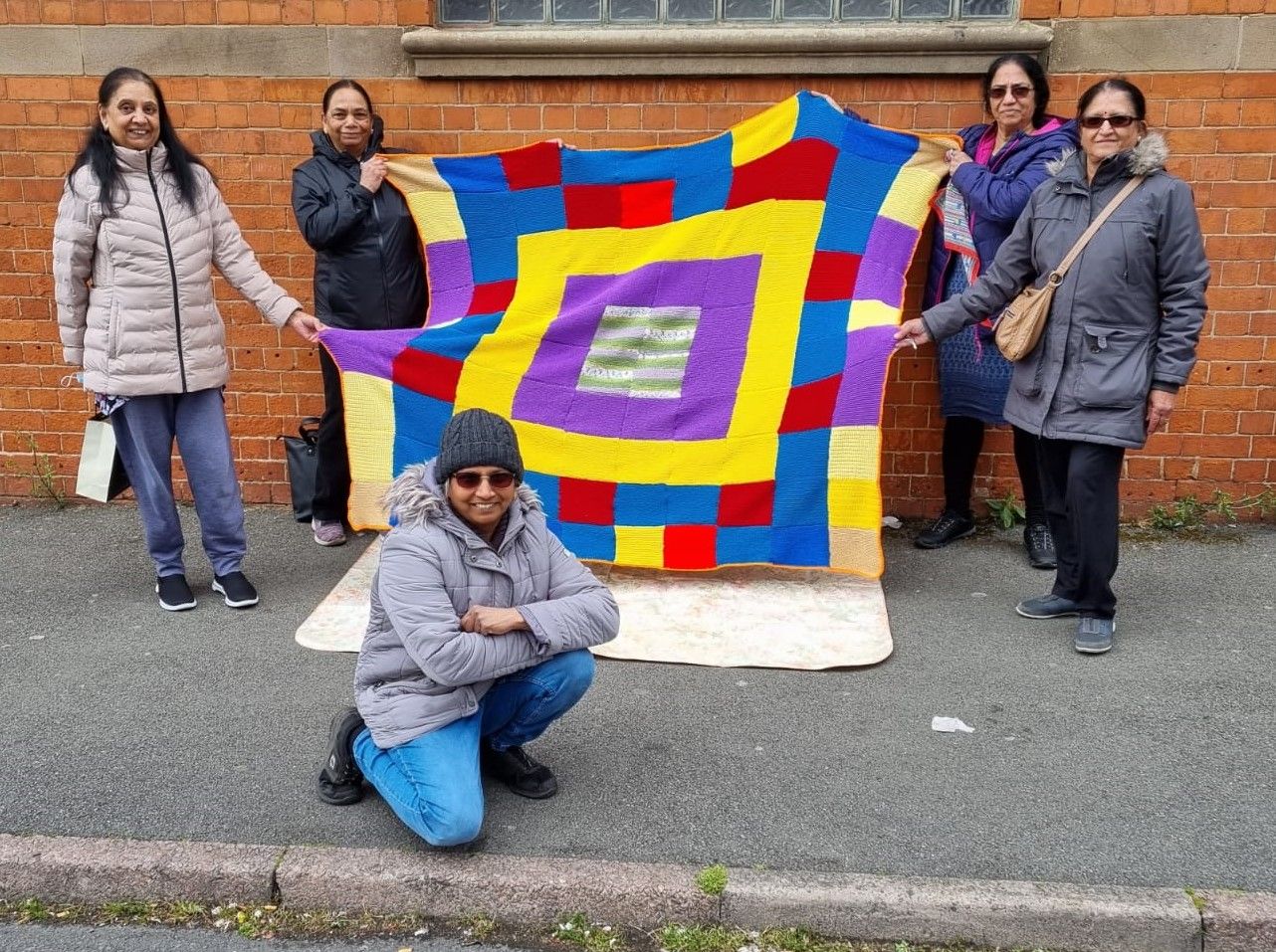 Leicester Ageing Together and
Framework Knitters join forces to give back to community