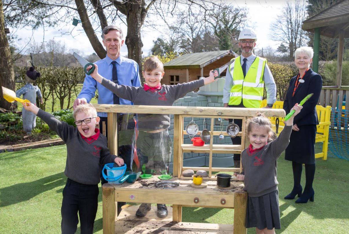 Macclesfield primary school receives donation for new outdoor ‘mud kitchen’