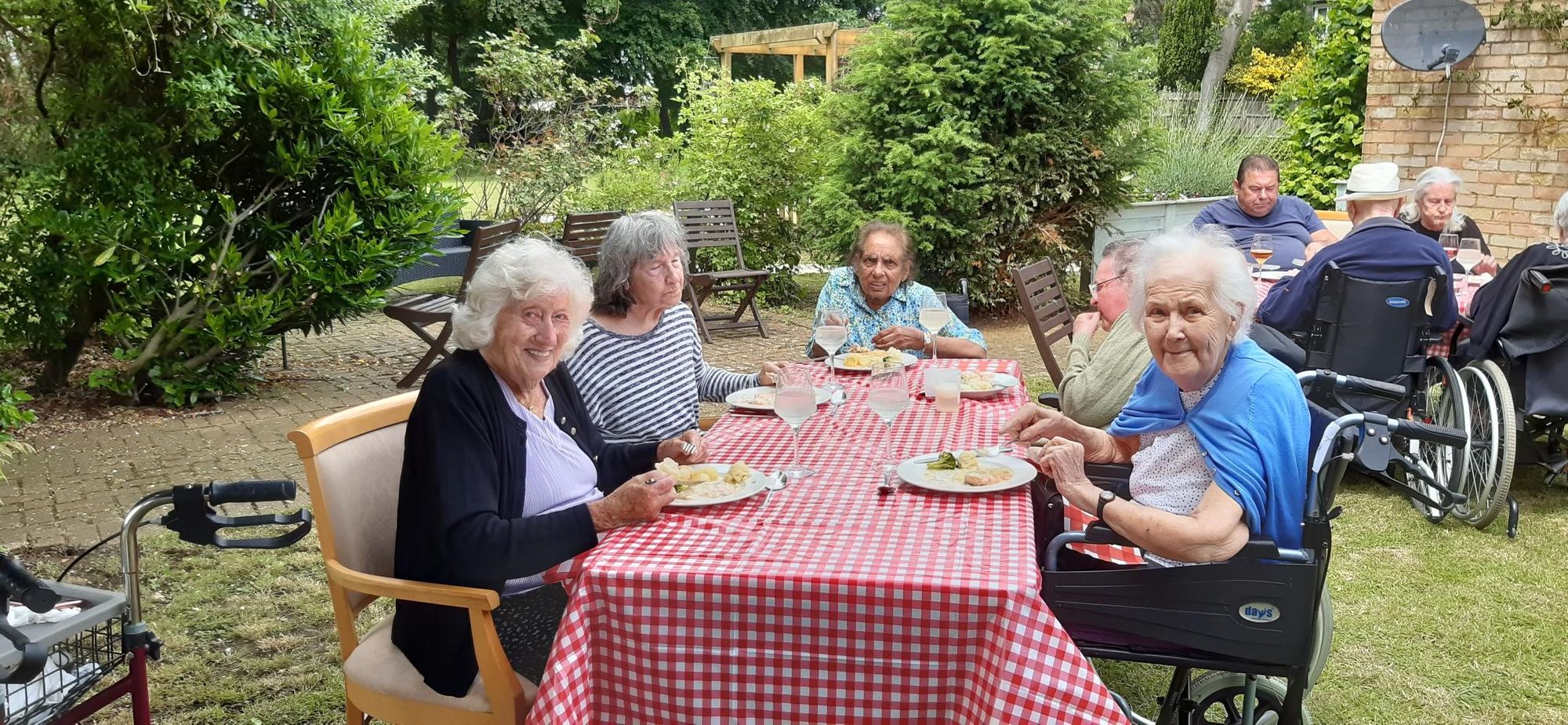 Ware Care Home Goes All Out For National Picnic Week Inyourarea Community