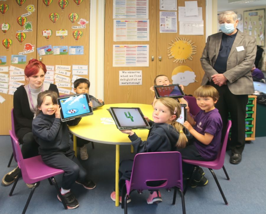 Freemasons and music centre gift tablet PCs to schools in Farnham