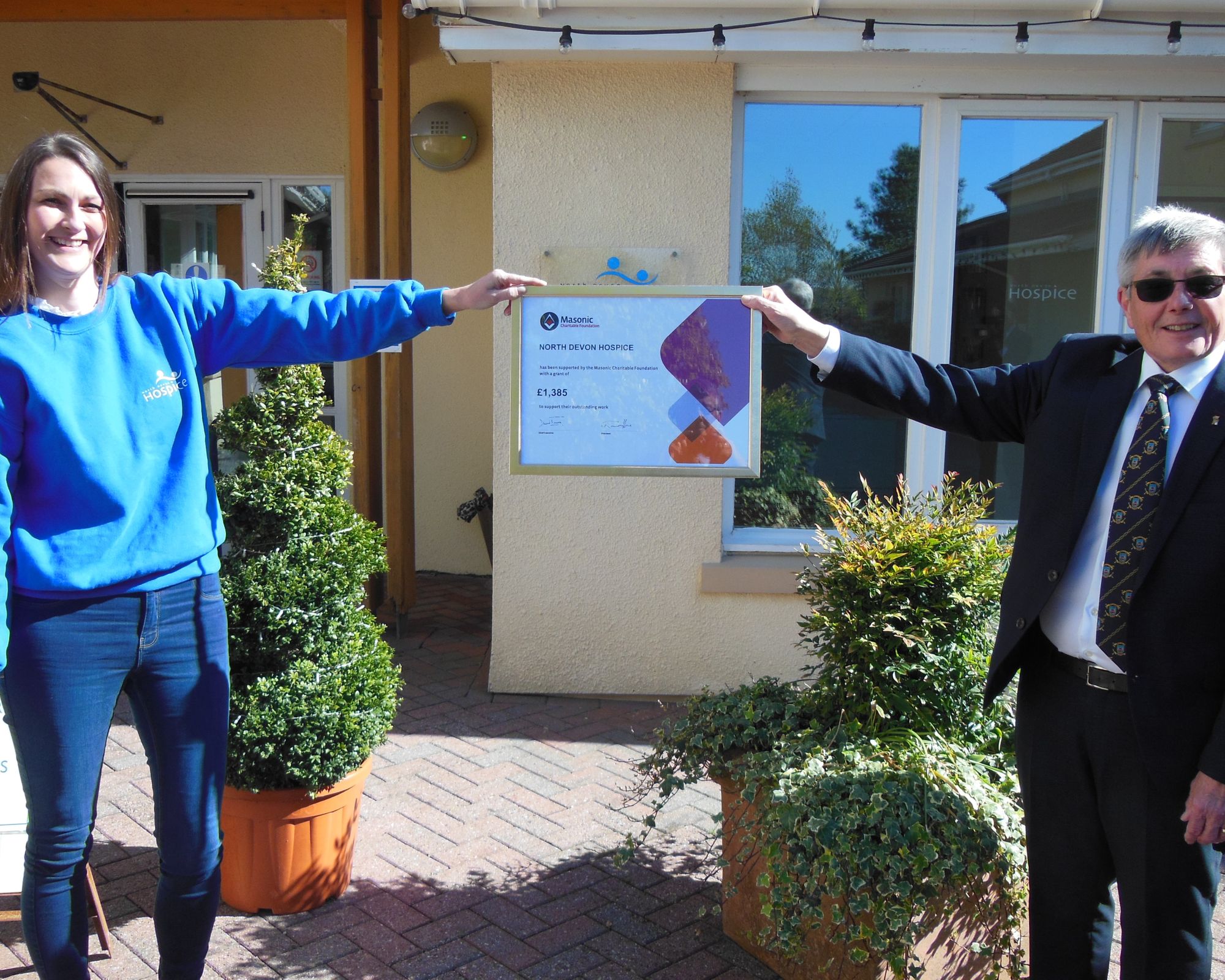 North Devon Hospice receive cheque from generous Freemasons