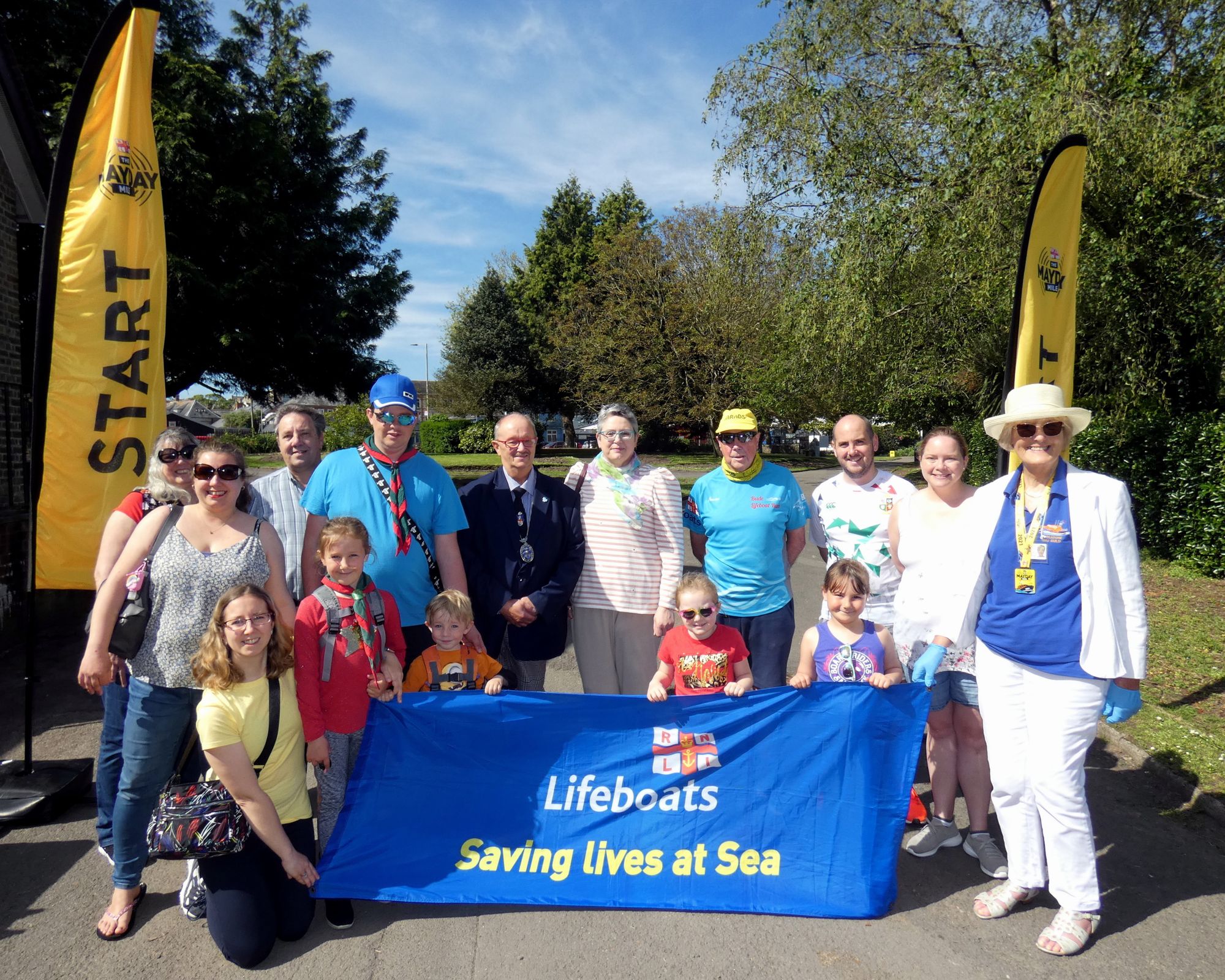 Children run laps of Bideford park to help raise funds for Appledore RNLI
