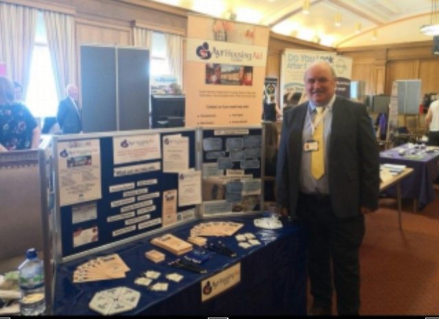 Ayr housing aid boss is to retire