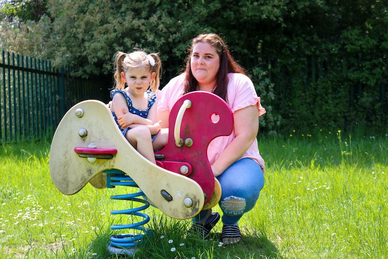 Rayleigh mum petitions Rochford District Council to invest in 'rubbish' playing park areas