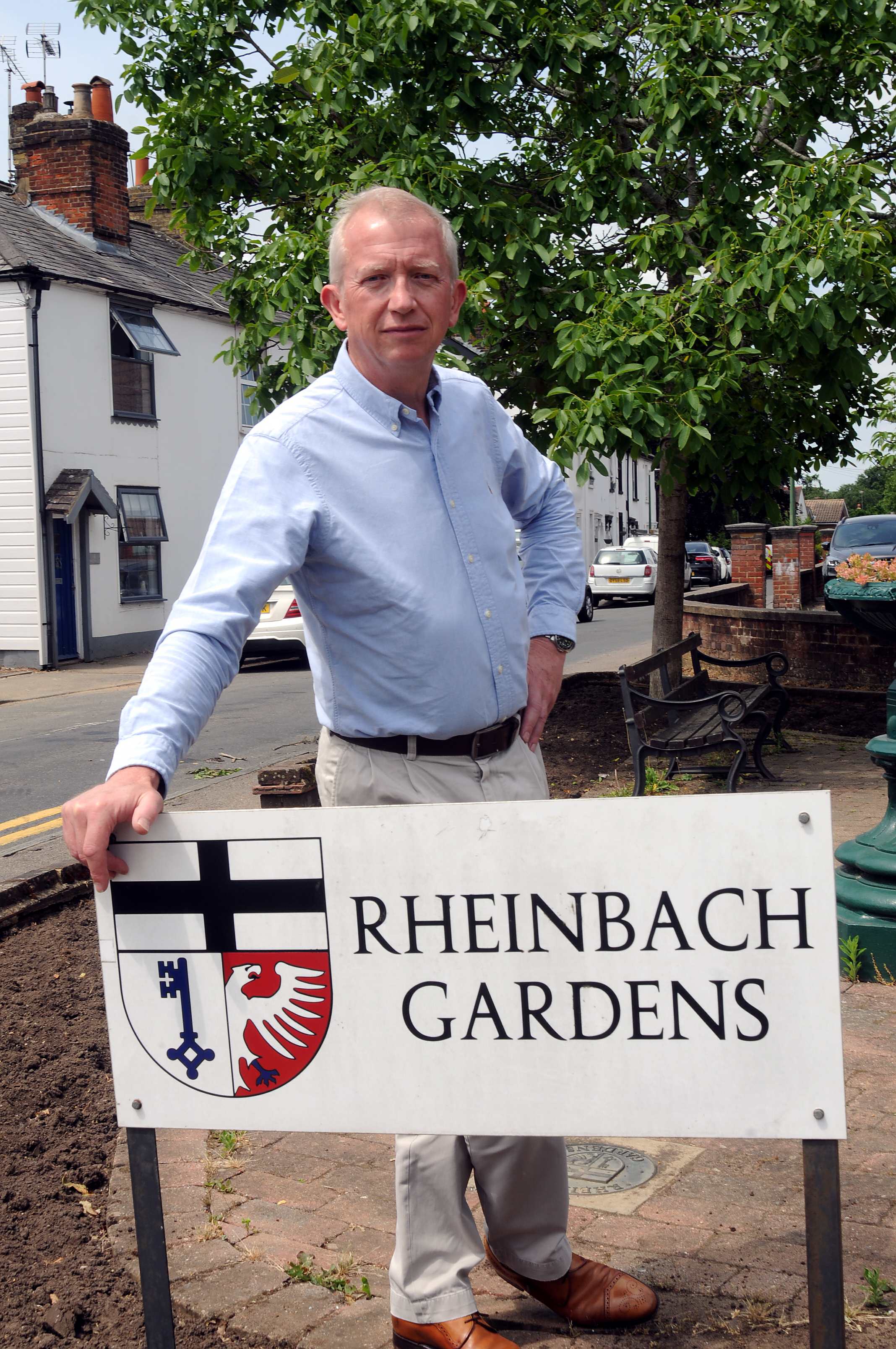 Twin town funding row - calls to sever Sevenoaks' Euro links