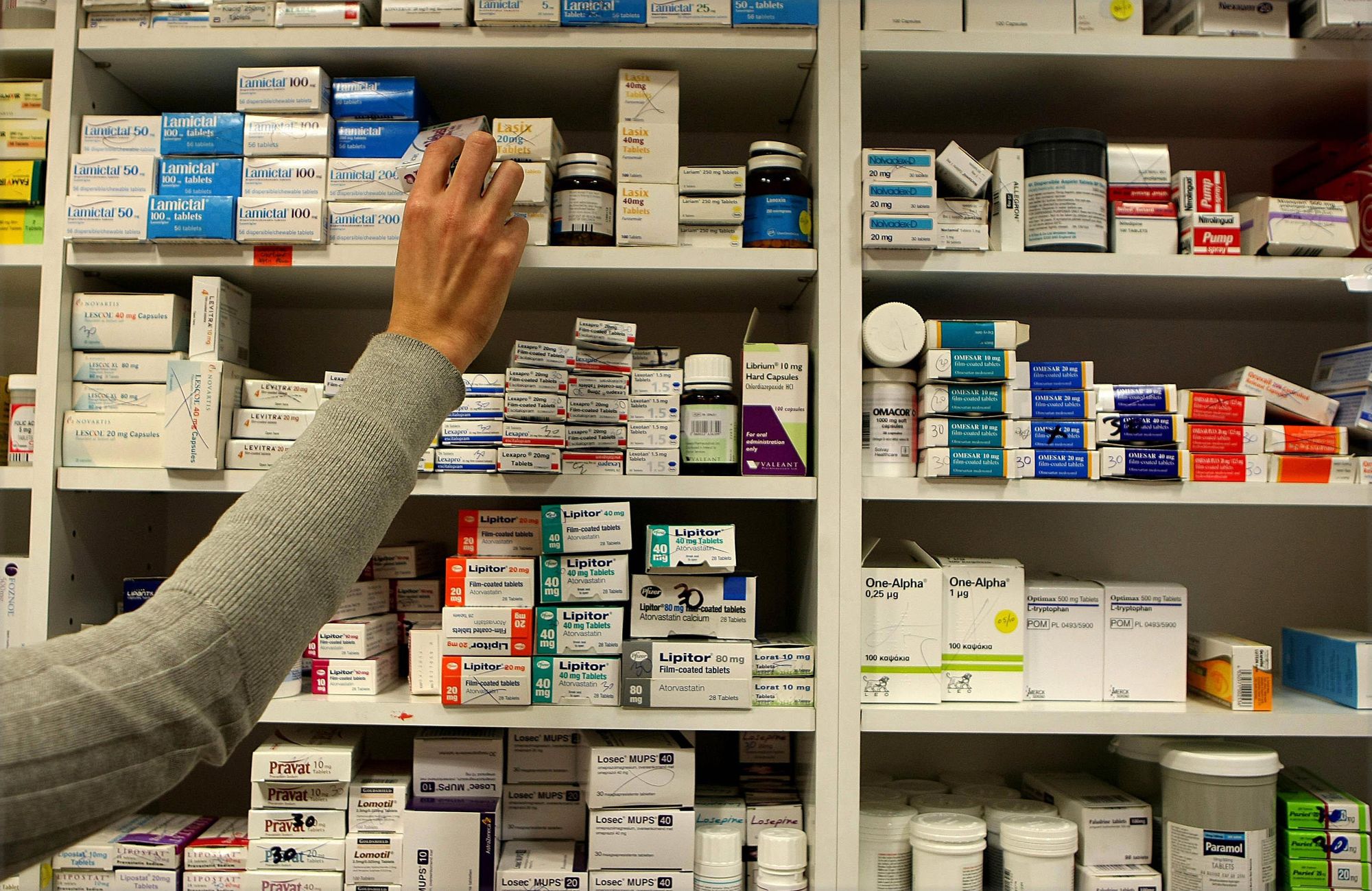 Anger over plans to raise age for prescription charge exemption