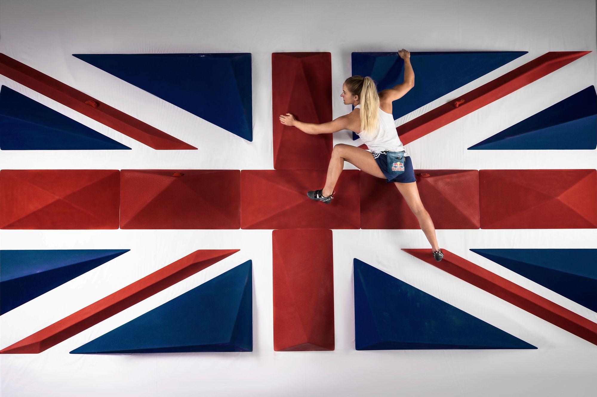 Runcorn's Shauna Coxsey 'overwhelmed with gratitude' as she sets off to Tokyo Olympics