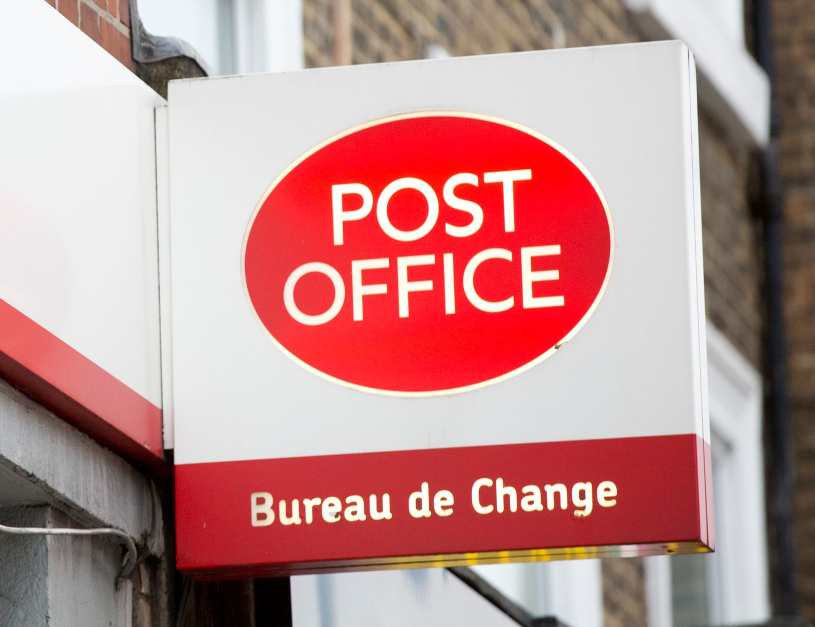 The Post Office signs first ever click-and-collect deal with major  courier firm