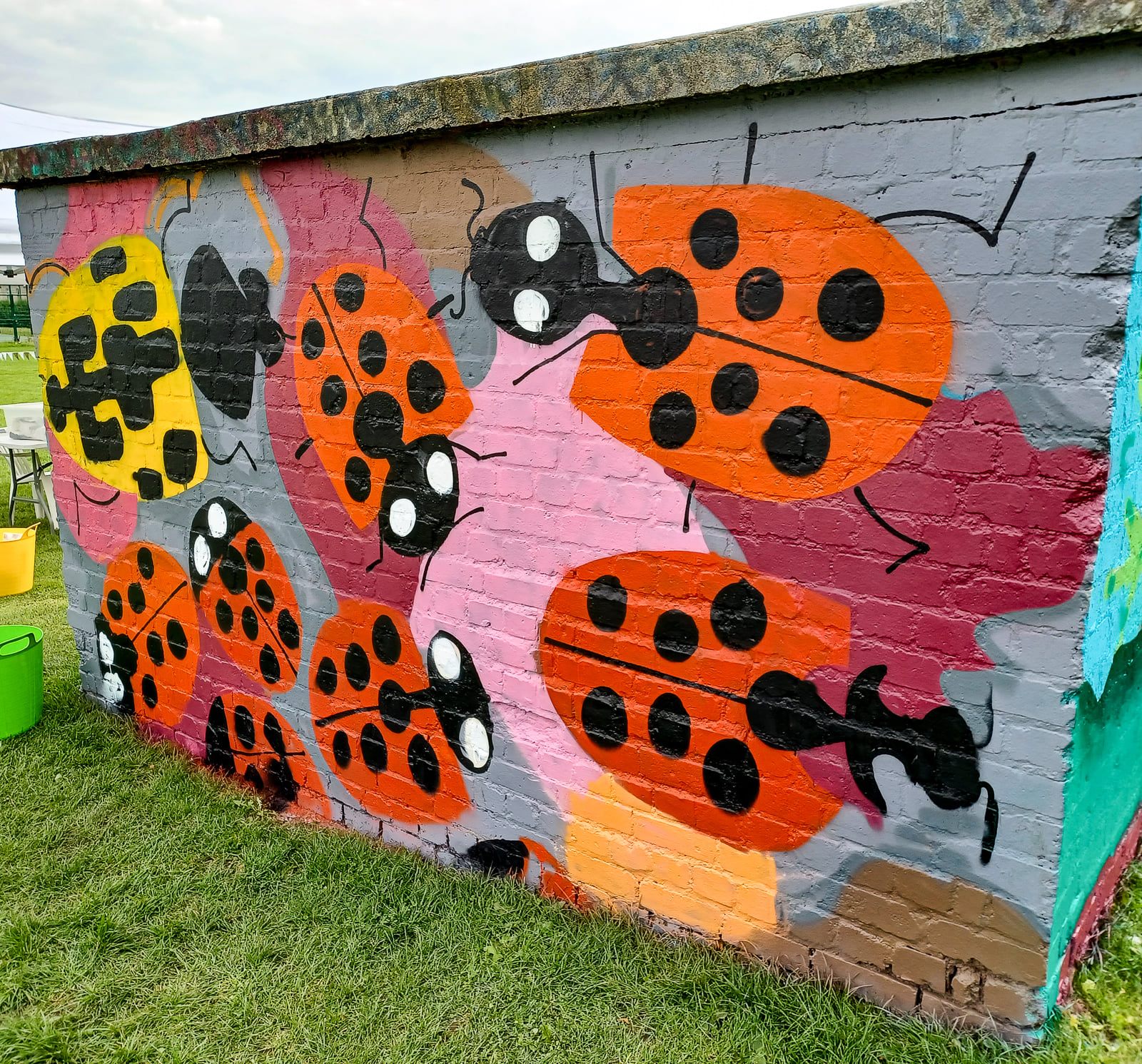 Dens, carts, sports and arts make Frome Playday a success