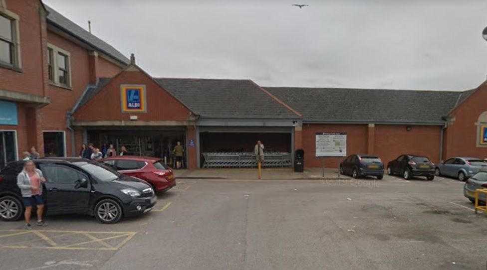 Aldi seeks permission to open West Lancashire stores until midnight