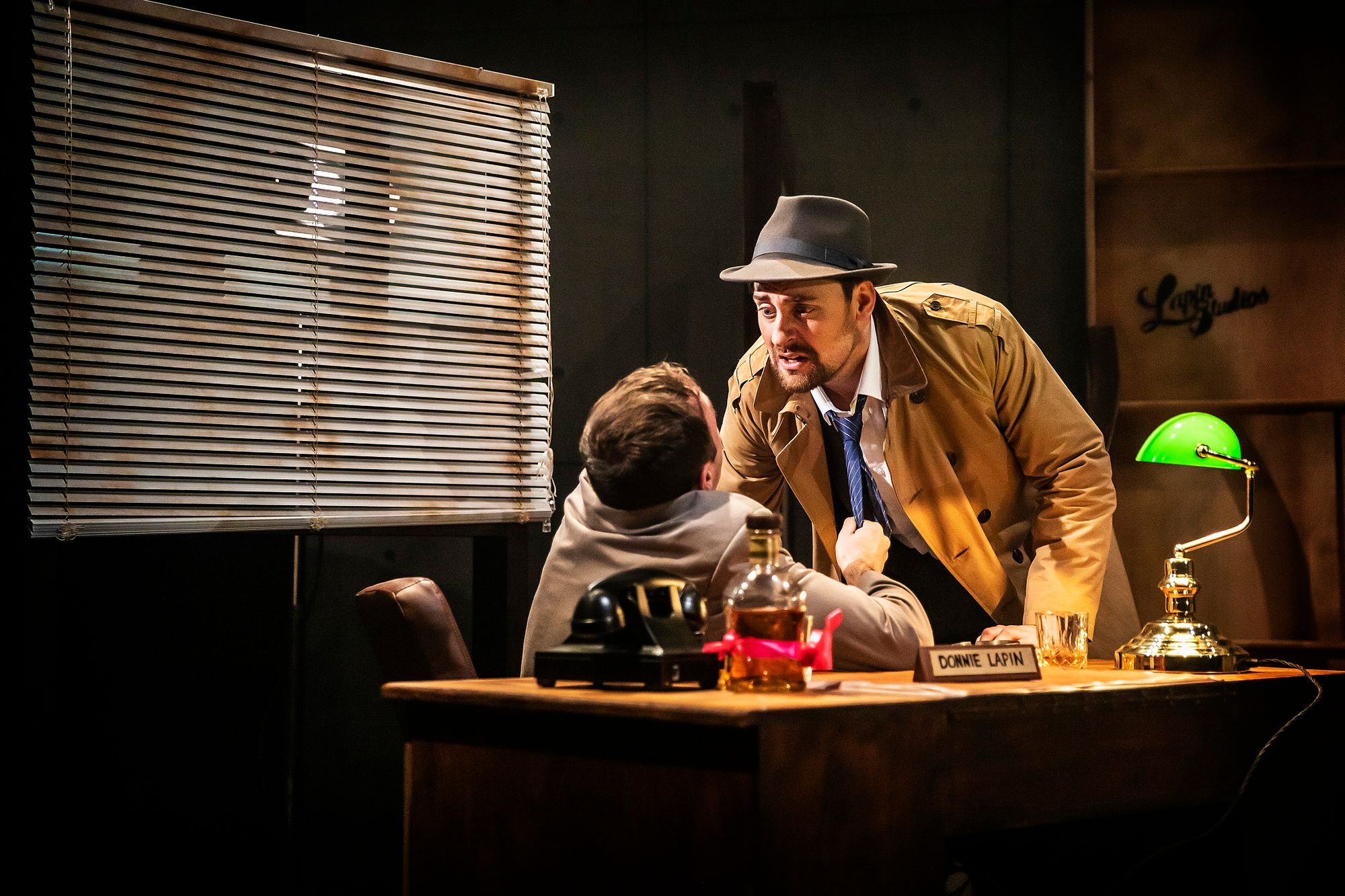 Comedy thriller by Bath company receives world premiere at Theatre Royal ahead of UK tour
