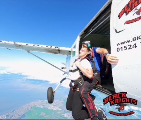 Rossendale friends leap 15,000ft for charity skydive