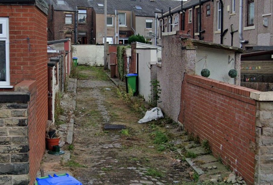 Alley gates proposed for three streets in Rochdale in crime crackdown