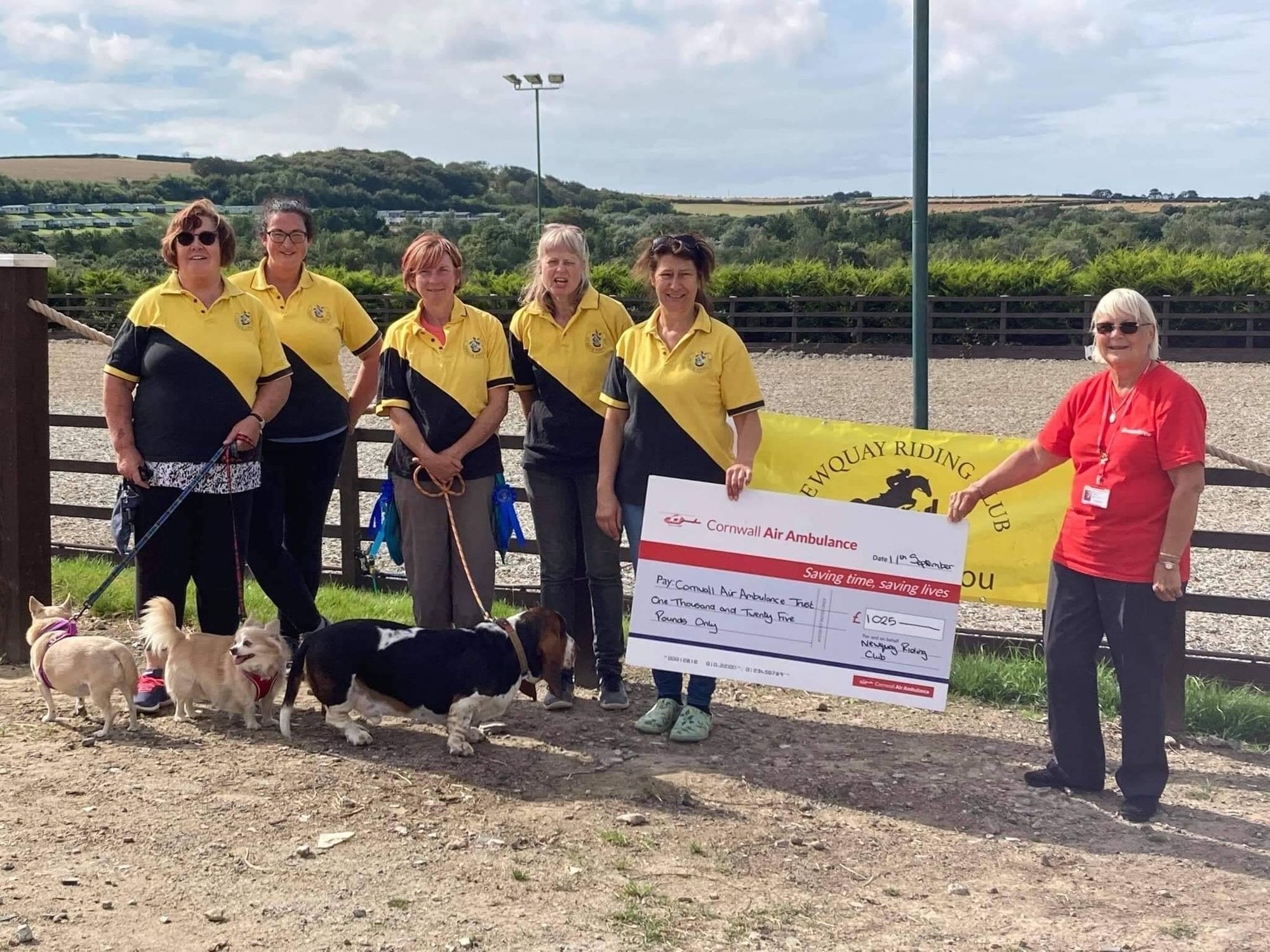 Newquay riding school raises £1,000 for life saving charity