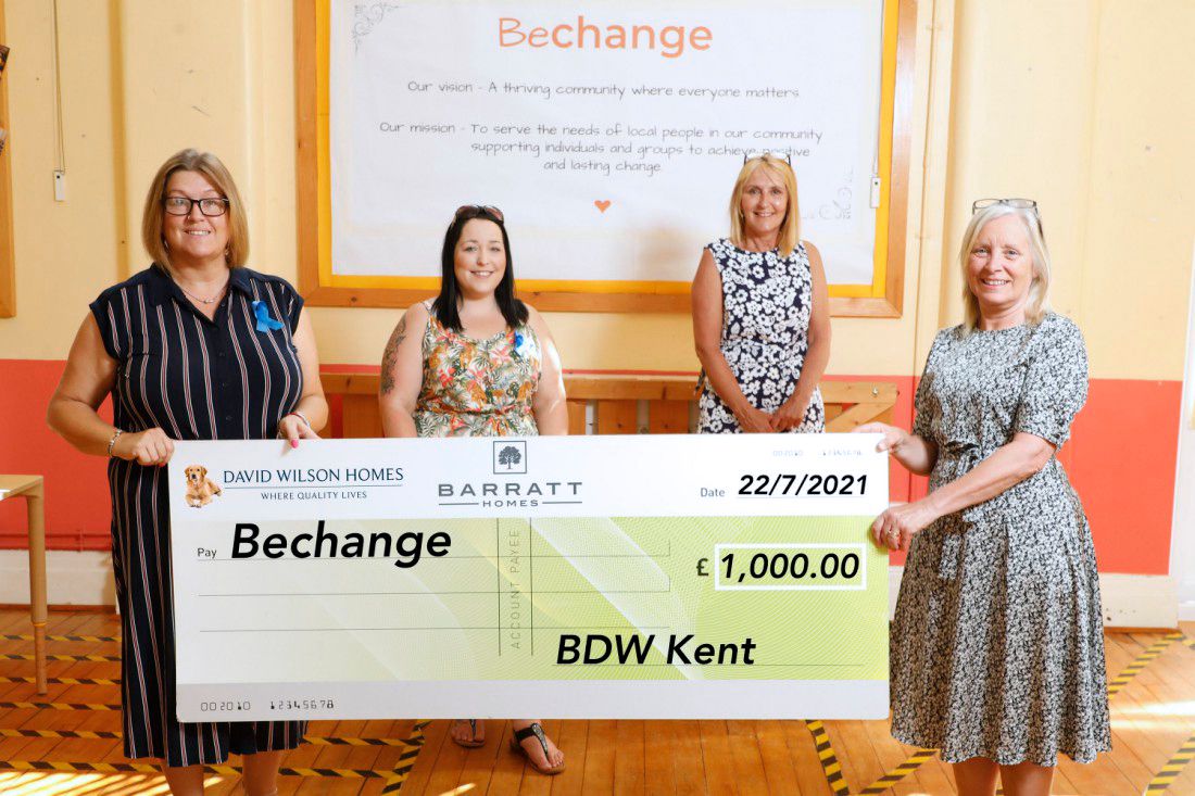 Aylesham charity receives £1000 from Kent housebuilder