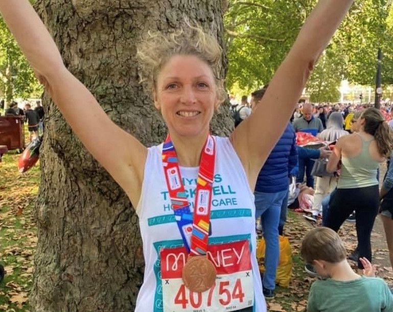 London Marathon: 27 runners raise £26,000 for Camberley's Phyllis Tuckwell hospice
