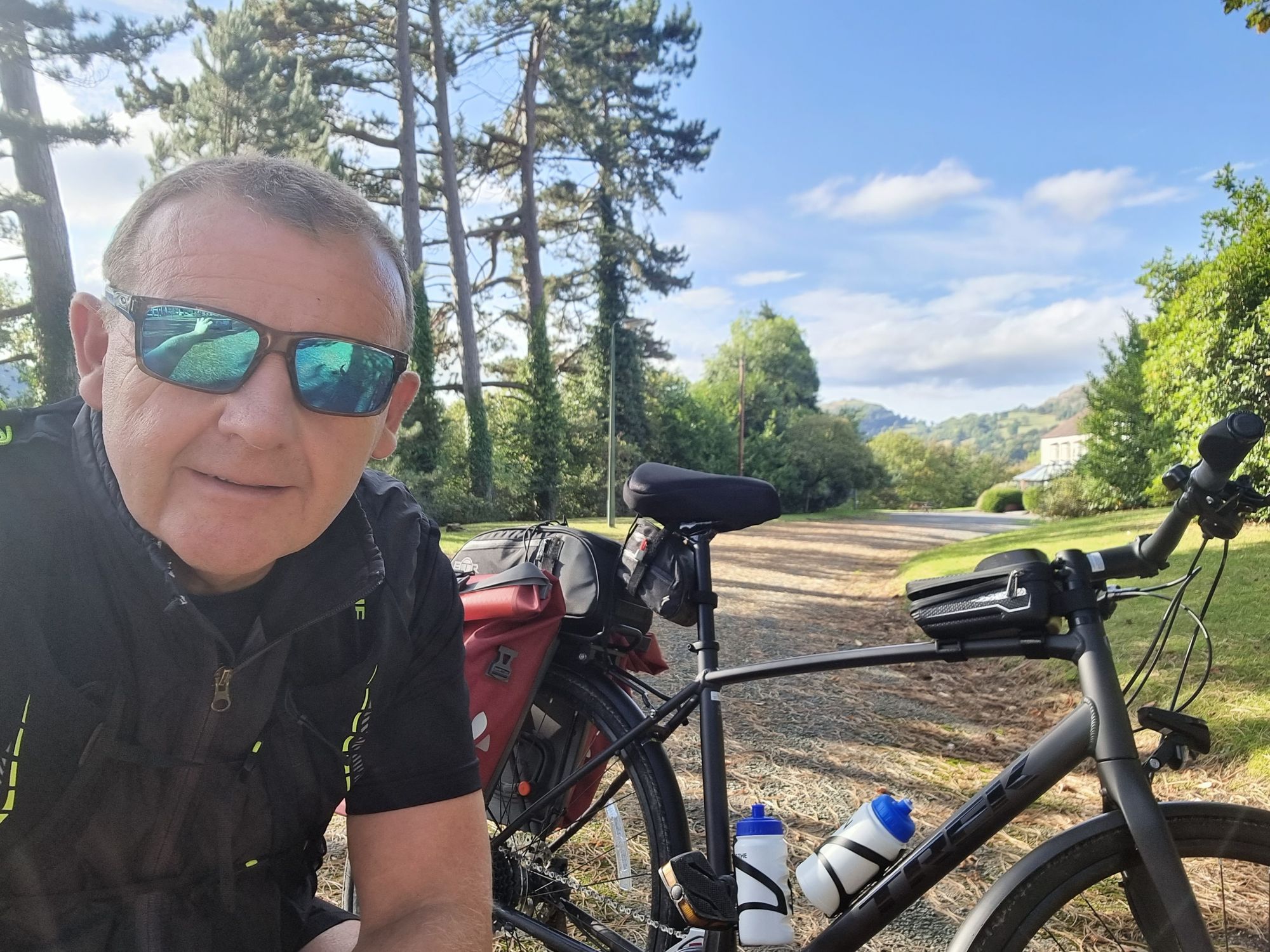 Armed forces veteran to cycle 650-miles solo for Launchpad and the Royal British Legion