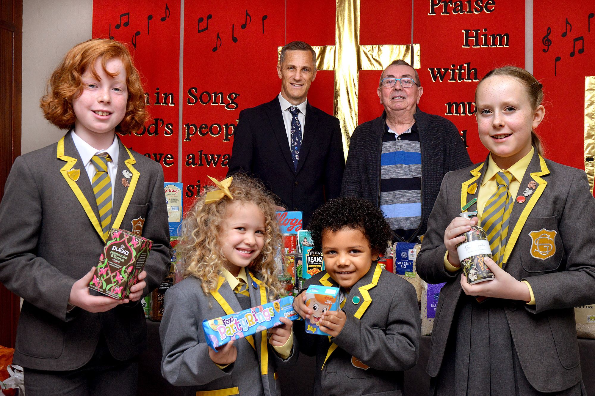 Cheadle Hulme school thanked for their donations to local food bank