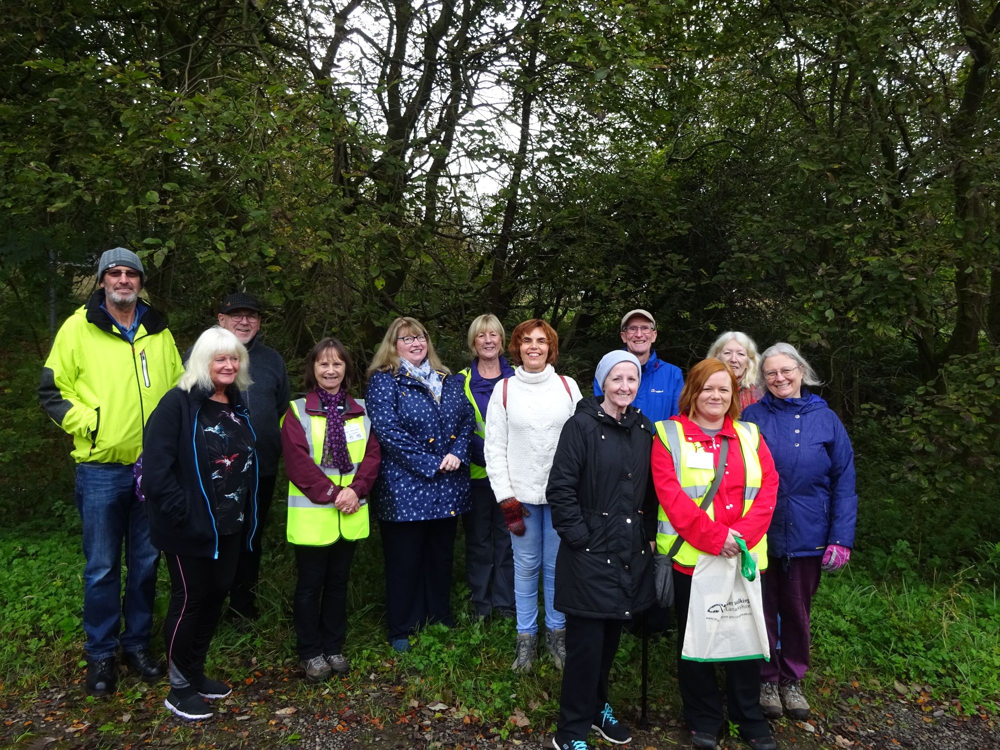 Volunteers are required to lead free health walks in Wishaw