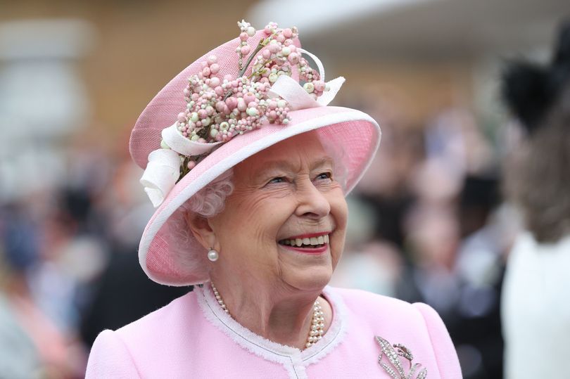 One of Queen's former chefs reveals exactly what she likes to eat