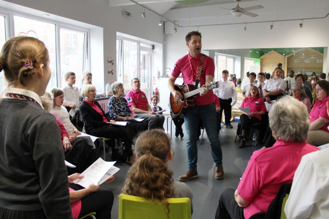 Folkestone pupils team up with local singers for wellbeing project