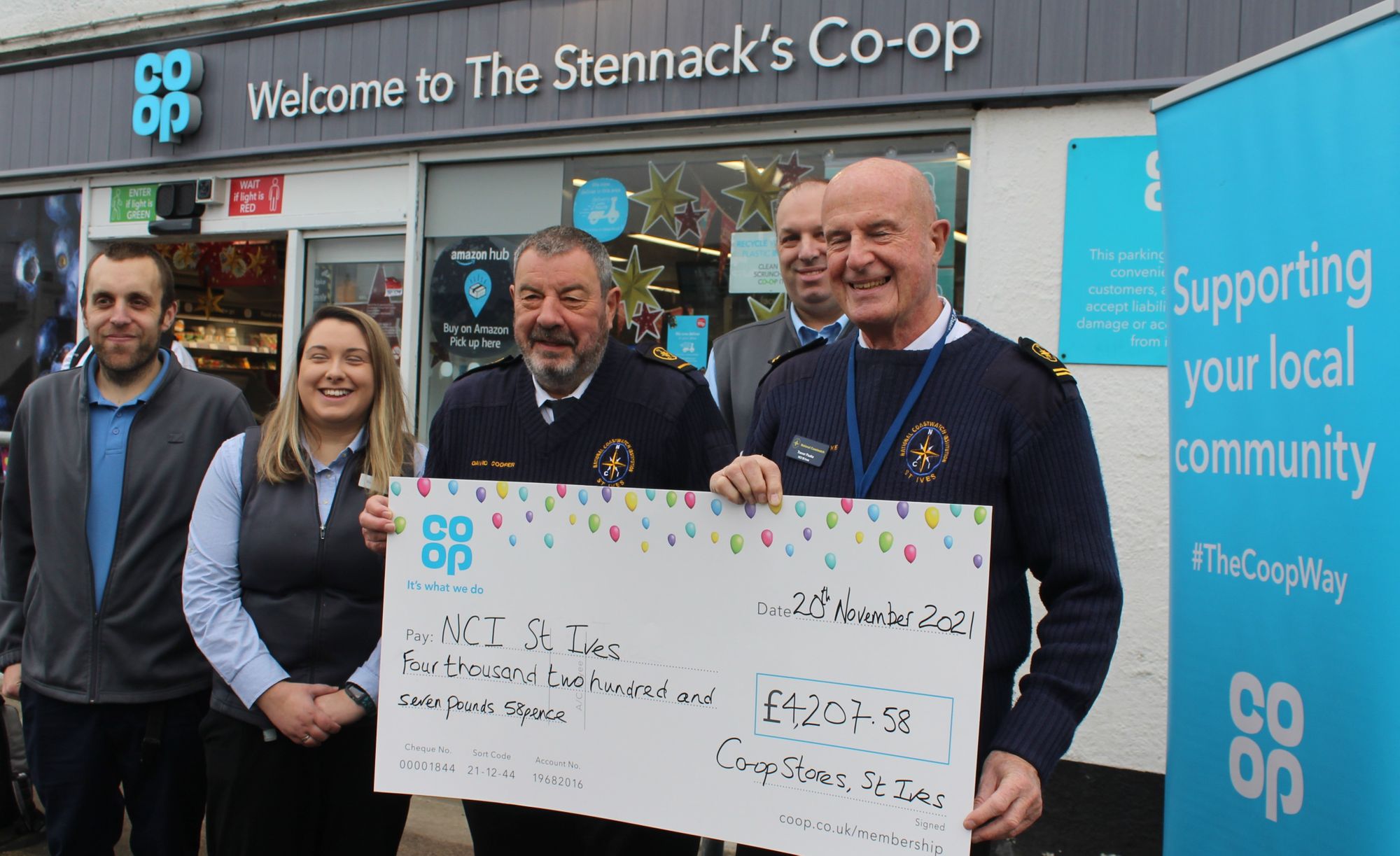 St Ives NCI volunteers to buy new telescopes to keep sea users safe thanks to Co-op donation