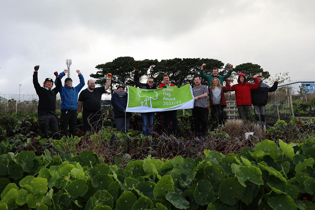 Newquay Orchard celebrates Green Flag Award win