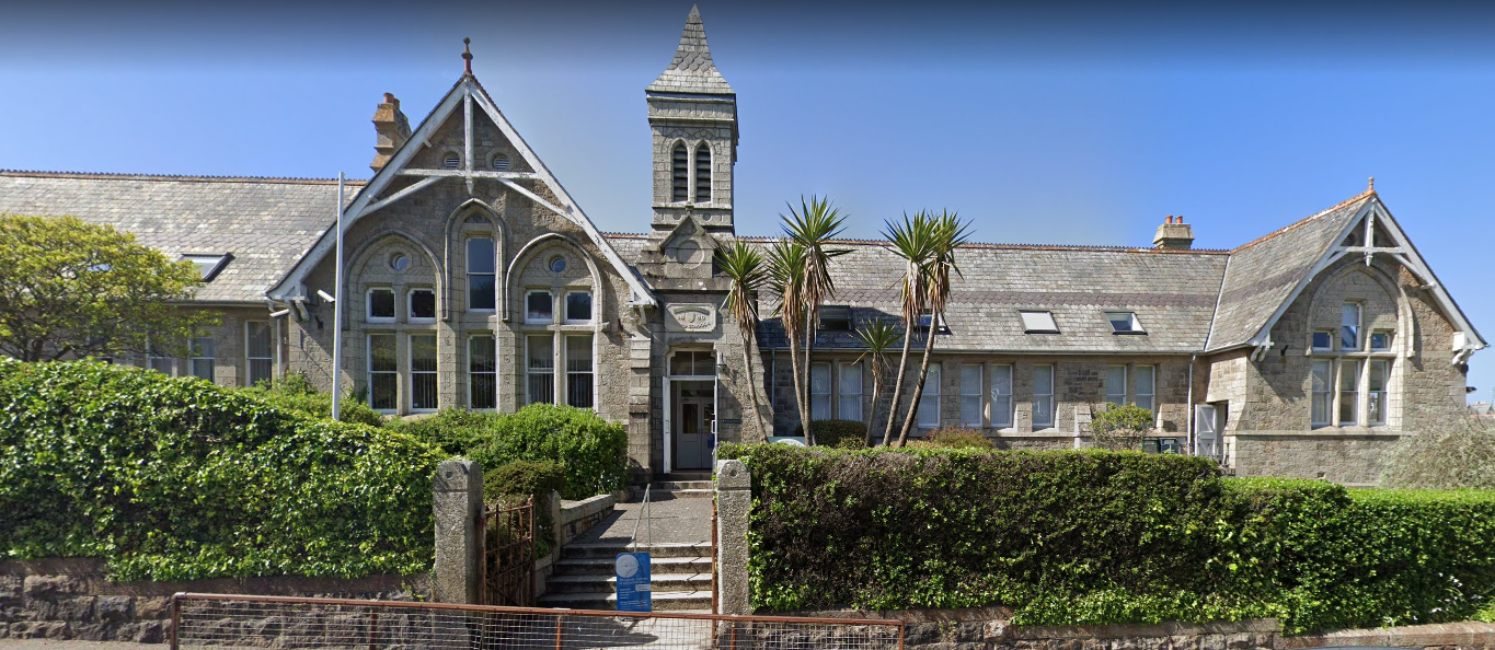 St Ives police team moves into new home