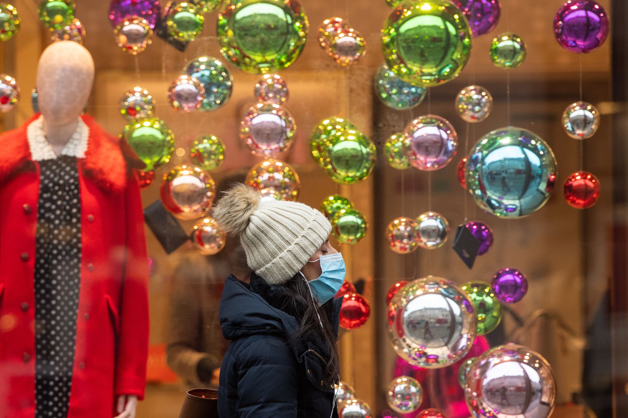 Christmas shopping costs increase after prices rise for first time in two years