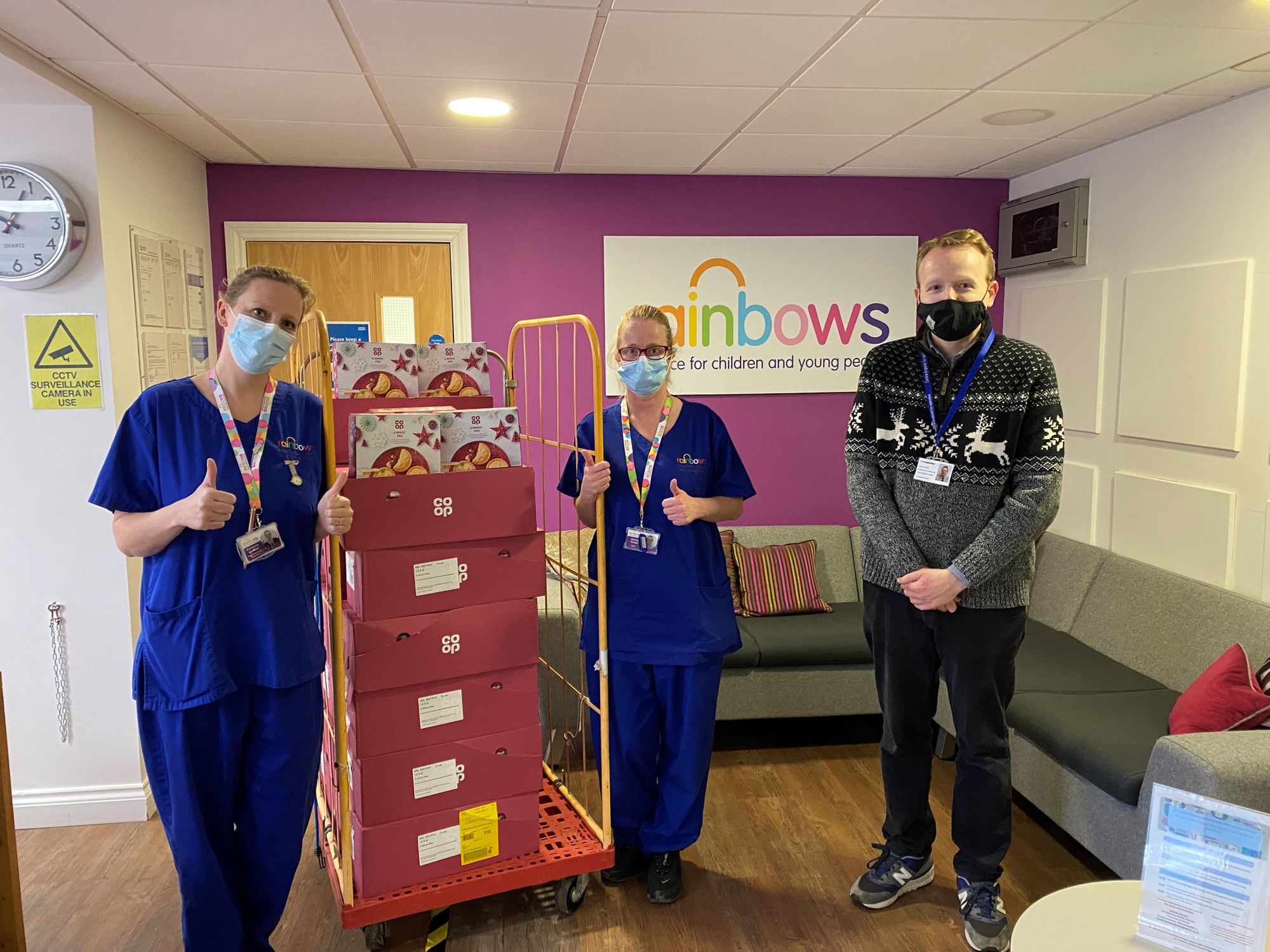 Loughborough hospice welcomes mince pies donation