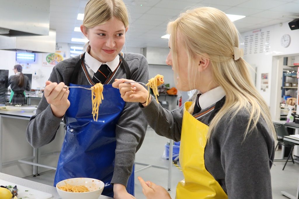Mussel power for Crowborough's Beacon Academy students