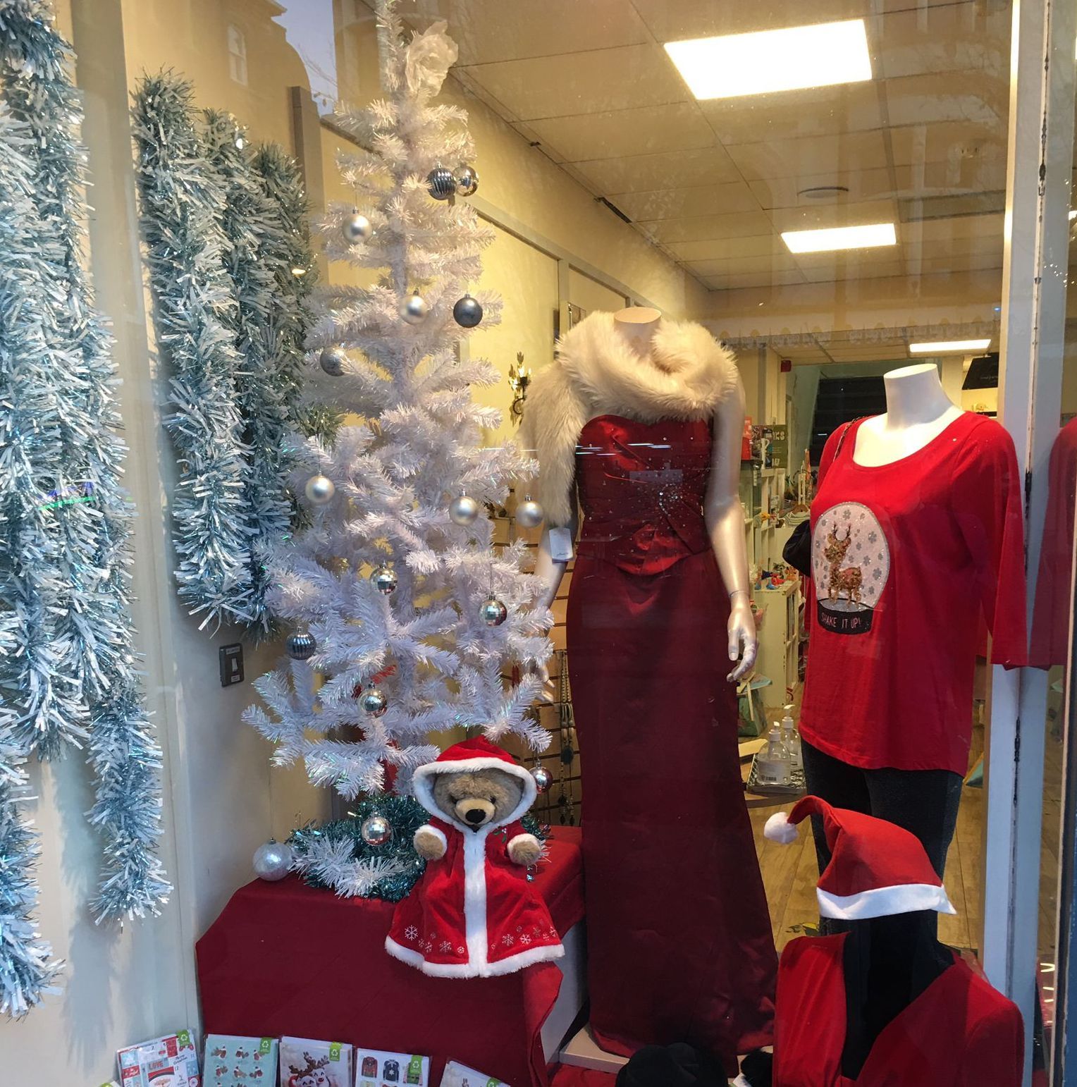 Queenscourt column: How YOU can help Queenscourt Retail and bag yourself a festive bargain