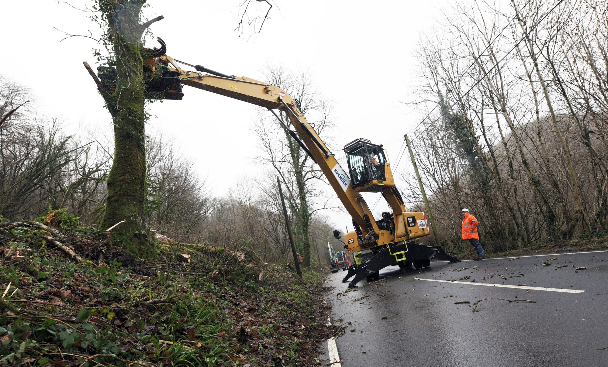 Specialist contractors scrambled for storm damage clearance between Carmarthenshire villages