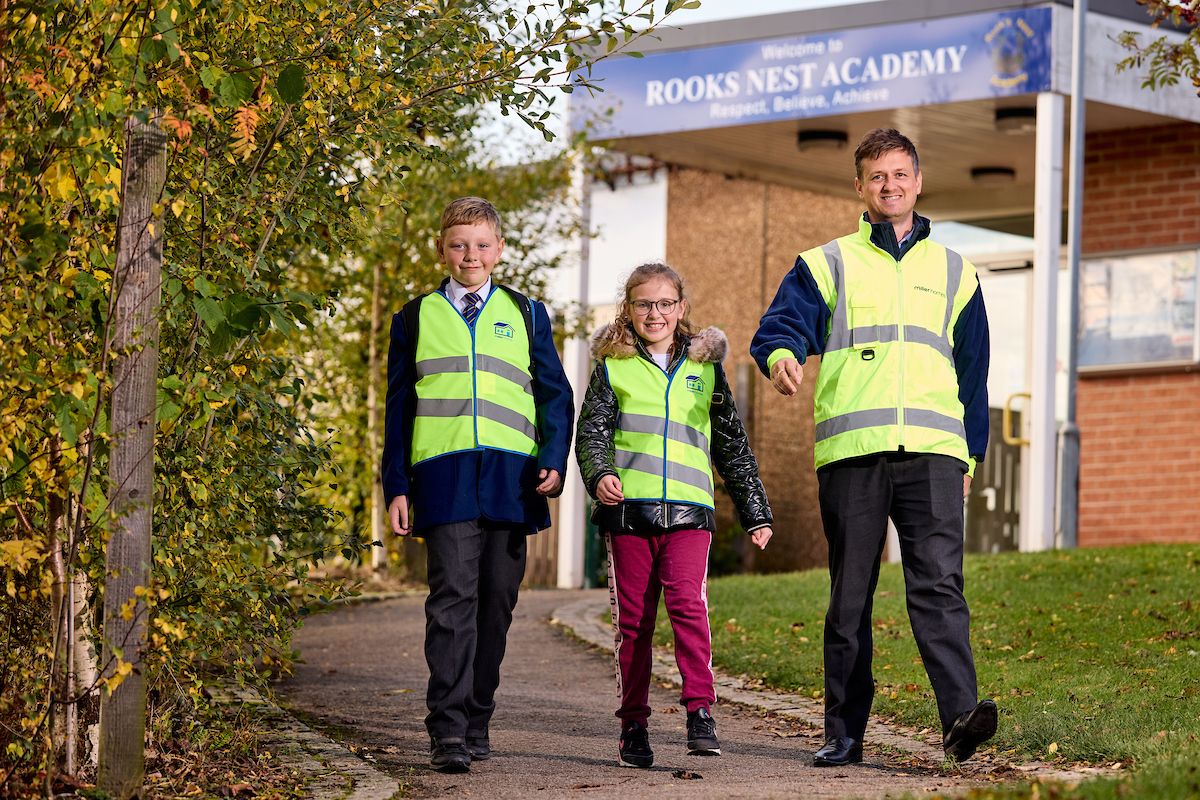 Schoolkids safe as houses thanks to donation of hi-vis vests