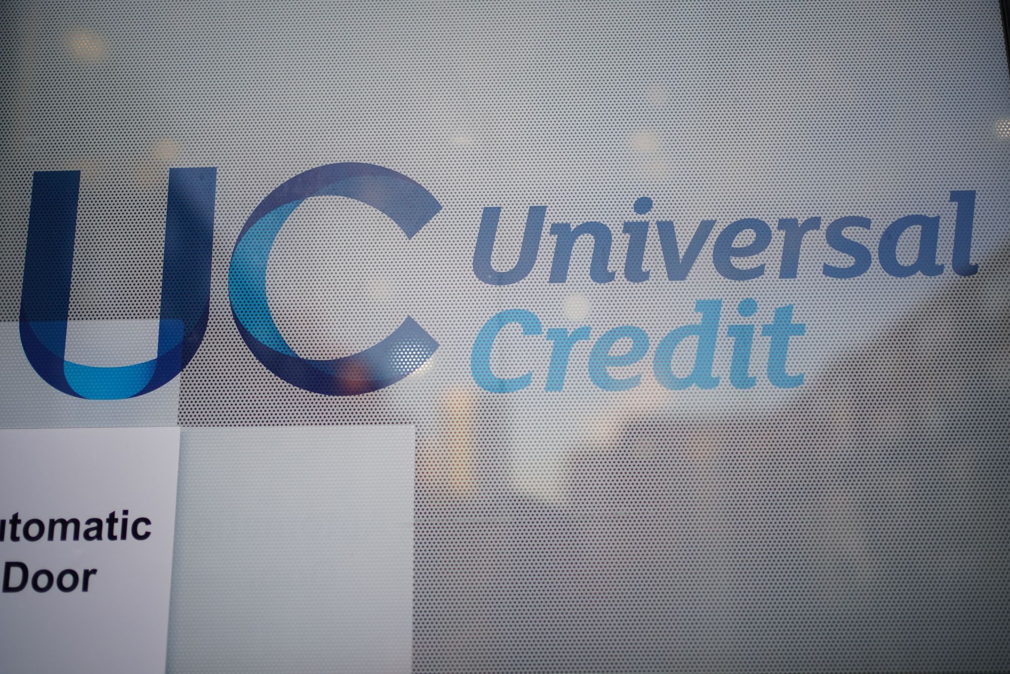 DWP: 118,000 benefits claimants facing huge payments error