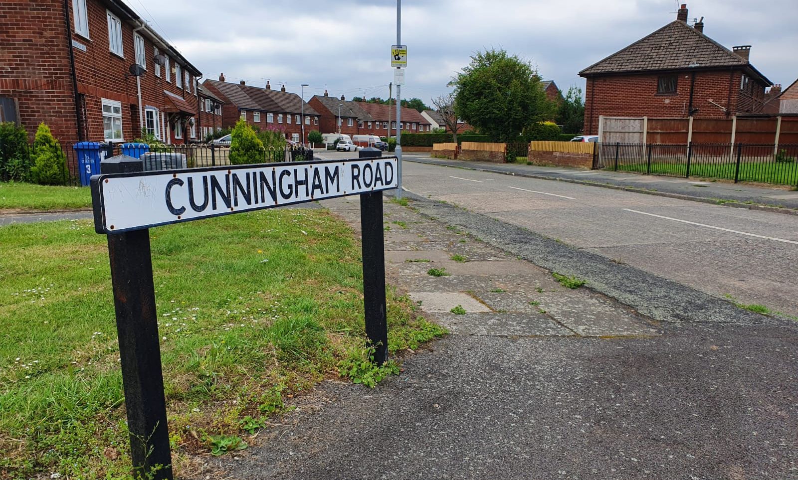 Woman treated for smoke inhalation in Widnes kitchen fire