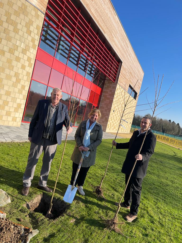 Hertford and Stortford MP plants cherry blossom tree to celebrate Japan friendship
